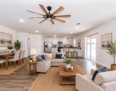 1441 E Tuscany Street - Photo Thumbnail 3