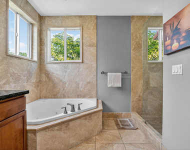 1705 Ne 11th Street - Photo Thumbnail 27