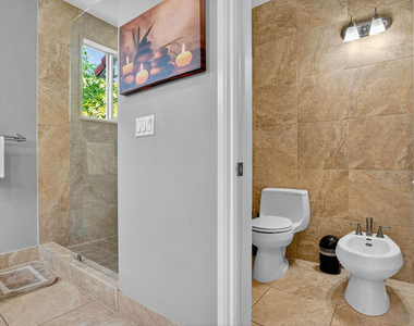 1705 Ne 11th Street - Photo Thumbnail 23