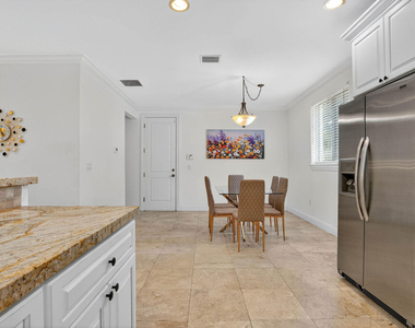 1705 Ne 11th Street - Photo Thumbnail 6