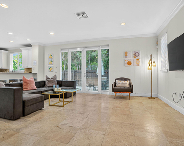 1705 Ne 11th Street - Photo Thumbnail 15