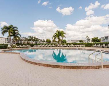 272 Preston Way - Photo Thumbnail 12