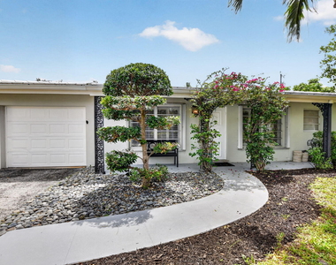 3398 Ne 5th Avenue - Photo Thumbnail 3