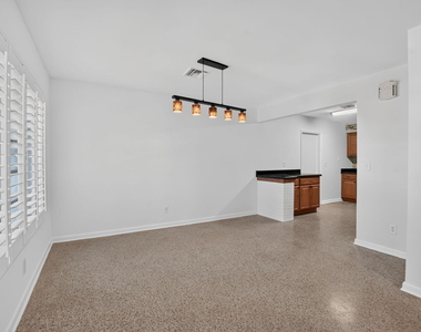 3398 Ne 5th Avenue - Photo Thumbnail 6