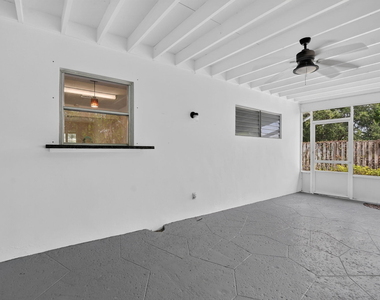 3398 Ne 5th Avenue - Photo Thumbnail 30