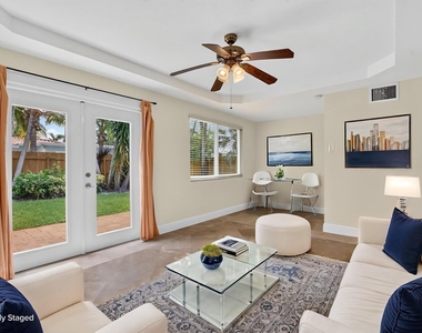 2250 Ne 4th Court - Photo Thumbnail 16