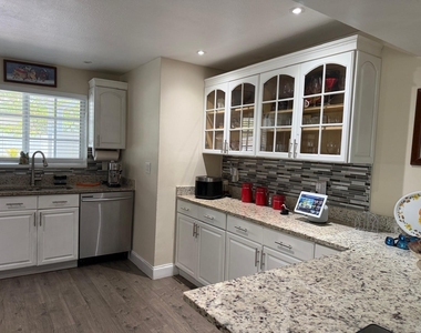 1836 Baythorne Road - Photo Thumbnail 7