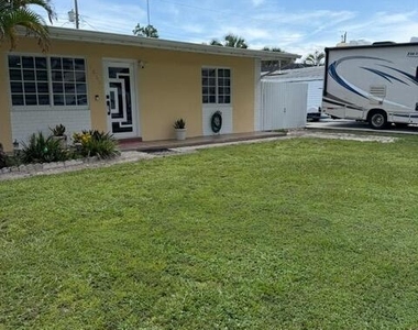1836 Baythorne Road - Photo Thumbnail 1