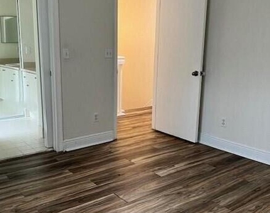 2140 Sw 87th Way - Photo Thumbnail 5