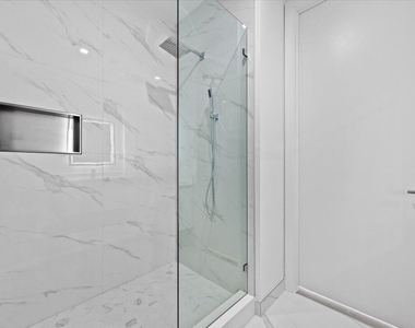 220 Lake Shore Drive - Photo Thumbnail 18
