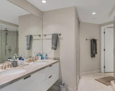 9401 Collins Avenue - Photo Thumbnail 17