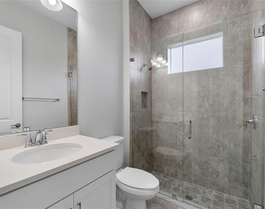 5223 Liberty Lane - Photo Thumbnail 3