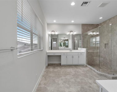 5223 Liberty Lane - Photo Thumbnail 13