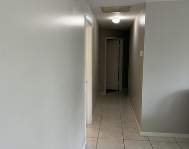 806 Nw 1st Street - Photo Thumbnail 12