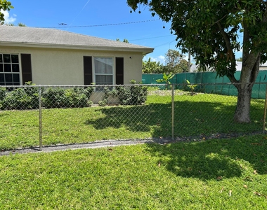 806 Nw 1st Street - Photo Thumbnail 6