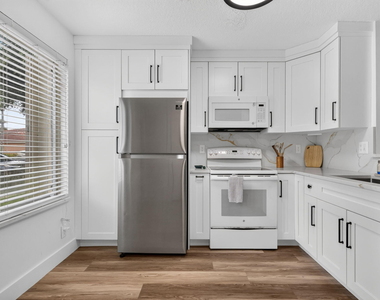 9899 Kamena Circle - Photo Thumbnail 3