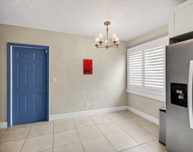 227 N M Street - Photo Thumbnail 13