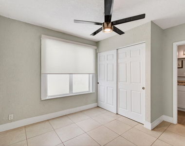 227 N M Street - Photo Thumbnail 18