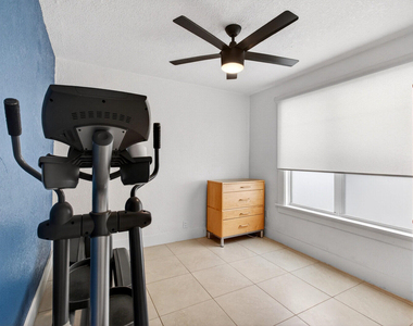 227 N M Street - Photo Thumbnail 30