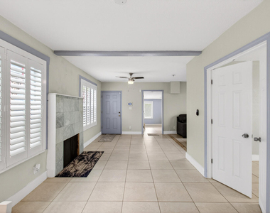 227 N M Street - Photo Thumbnail 16