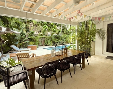 67 Nw 97 Th Street - Photo Thumbnail 24