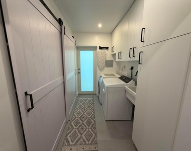 67 Nw 97 Th Street - Photo Thumbnail 10