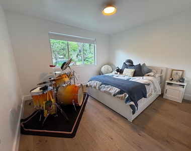 67 Nw 97 Th Street - Photo Thumbnail 11