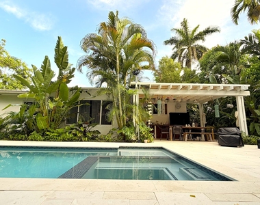 67 Nw 97 Th Street - Photo Thumbnail 21