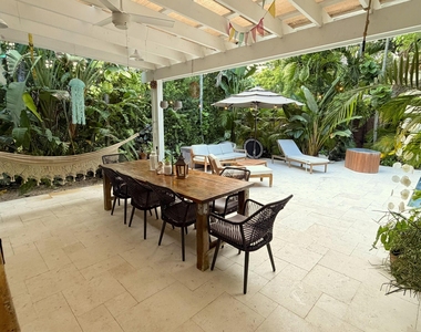 67 Nw 97 Th Street - Photo Thumbnail 23
