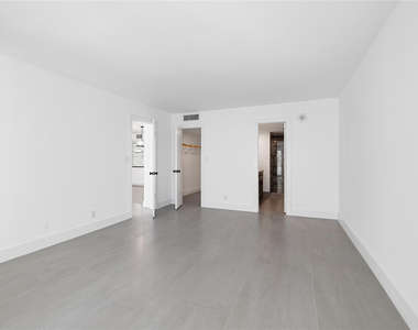 1360 S Ocean Boulevard - Photo Thumbnail 15