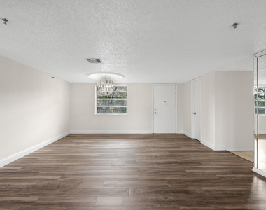 3940 Inverrary Boulevard - Photo Thumbnail 2