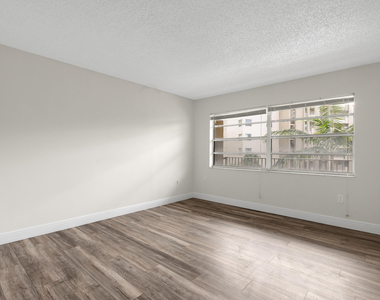 3940 Inverrary Boulevard - Photo Thumbnail 22