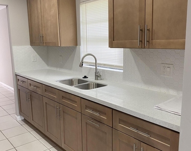 4714 Summit Villas - Photo Thumbnail 2