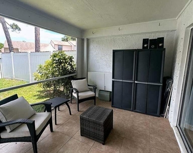 134 Oakwood Drive - Photo Thumbnail 13