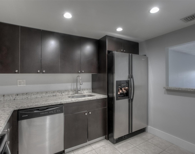 303 Racquet Club Road - Photo Thumbnail 2