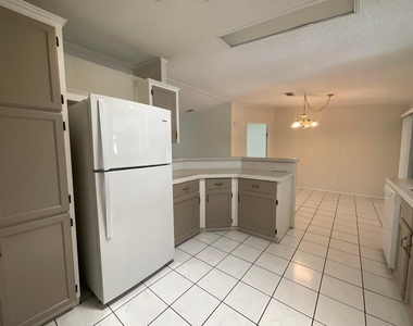 827 Sunglow Street - Photo Thumbnail 2