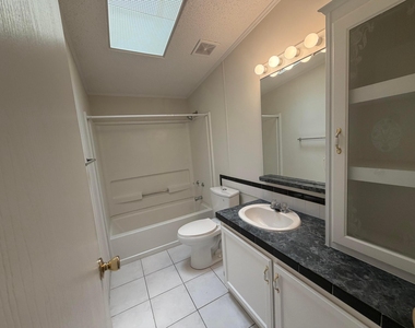 827 Sunglow Street - Photo Thumbnail 14