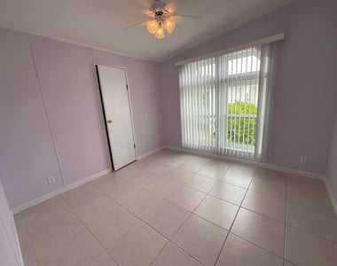 827 Sunglow Street - Photo Thumbnail 17
