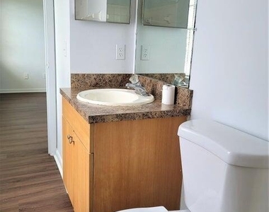 311 Sw Virden Court - Photo Thumbnail 11