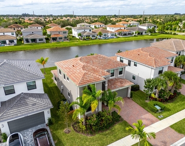 7197 Montereal Path - Photo Thumbnail 35