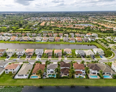 7197 Montereal Path - Photo Thumbnail 38