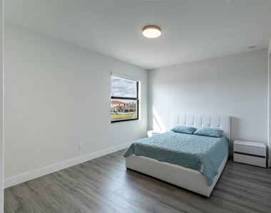 7197 Montereal Path - Photo Thumbnail 28