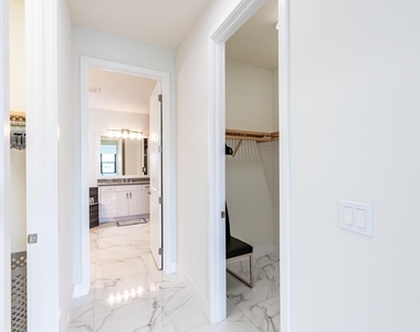 7197 Montereal Path - Photo Thumbnail 19