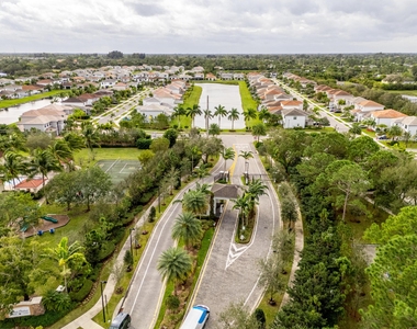 7197 Montereal Path - Photo Thumbnail 40