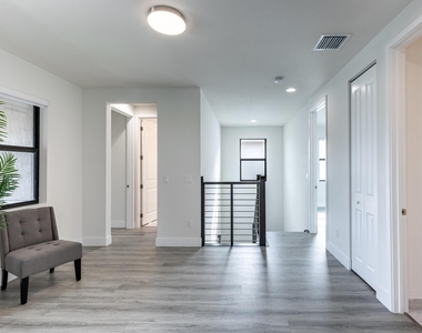 7197 Montereal Path - Photo Thumbnail 23
