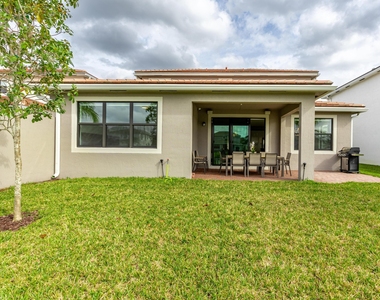 7197 Montereal Path - Photo Thumbnail 32