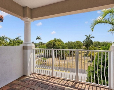 3863 Ne 22nd Way - Photo Thumbnail 33
