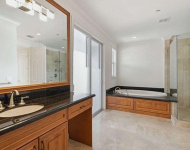 3863 Ne 22nd Way - Photo Thumbnail 37