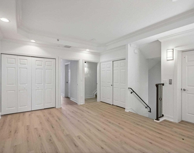 3863 Ne 22nd Way - Photo Thumbnail 13
