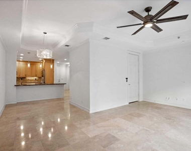 3863 Ne 22nd Way - Photo Thumbnail 5